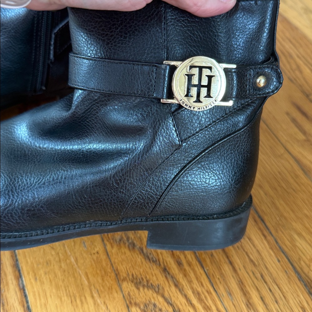 Tommy Hilfiger Black Ankle Boots with Gold Accents 8 - Picture 4 of 10